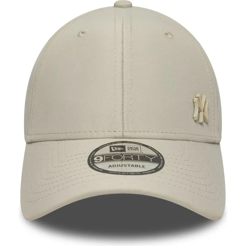 cap-islenkta-beige-adjustable-strap-9forty-tonal-flawless-new-york-yankees-mlb-new-era