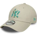 cap-islenkta-beige-adjustable-strap-9forty-seasonal-infill-new-york-yankees-mlb-new-era