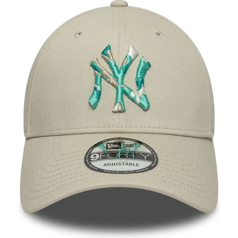 bezowa-regulowana-czapka-z-zakrzywionym-daszkiem-9forty-seasonal-infill-new-york-yankees-mlb-new-era