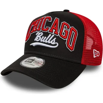 Czarna i czerwona czapka trucker E Frame Script Chicago Bulls NBA od New Era