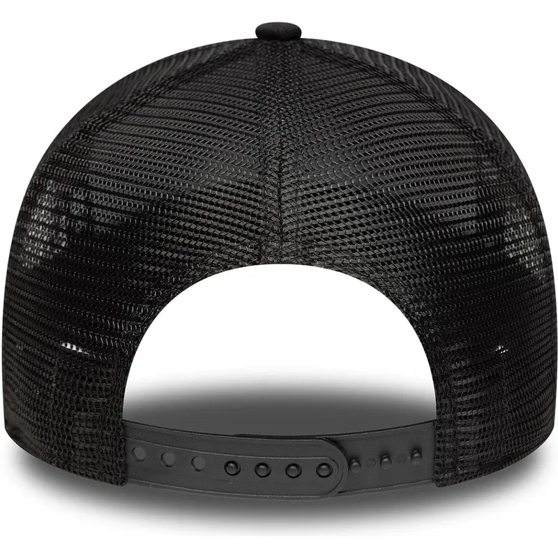 czapka-trucker-czarna-a-frame-oval-distress-patch-new-era