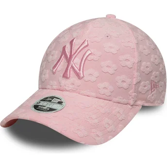Różowa zakrzywiona czapka z daszkiem regulowana dla kobiet 9FORTY Floral Towelling New York Yankees MLB od New Era