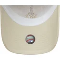 bezowa-regulowana-czapka-z-daszkiem-dla-kobiet-z-bezowym-logo-9twenty-linen-new-york-yankees-mlb-od-new-era