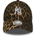 kepure-islenkta-leopardinis-reguliuojamas-9twenty-outline-new-york-yankees-mlb-new-era