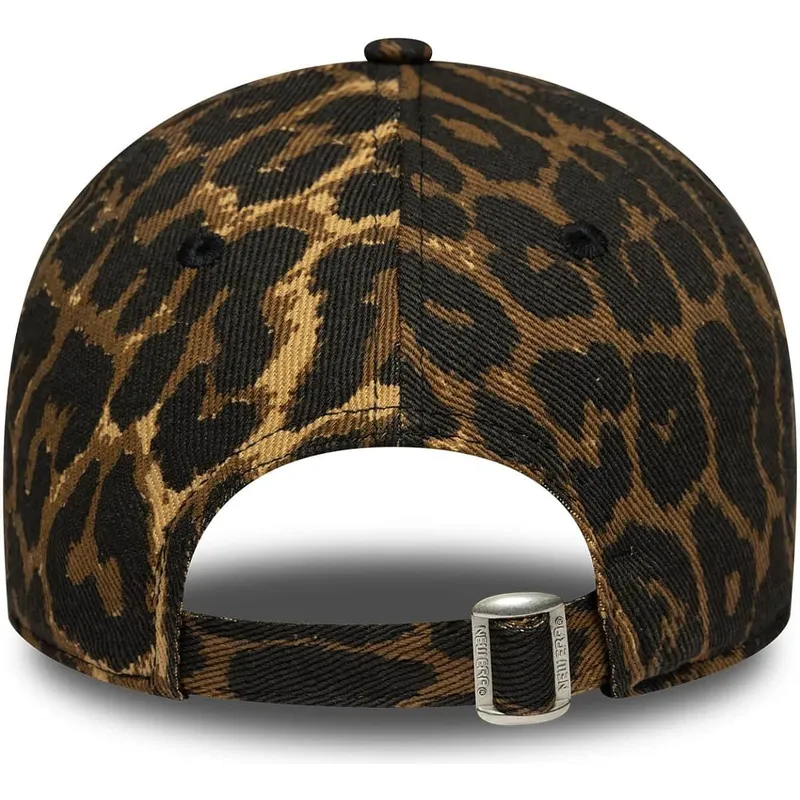 kepure-islenkta-leopardinis-reguliuojamas-9twenty-outline-new-york-yankees-mlb-new-era