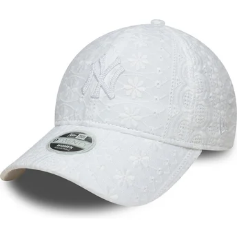 New Era Curved Brim Women White Logo 9TWENTY Broderie New York Yankees MLB White Adjustable Cap