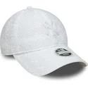 kepure-islenkta-balta-reguliuojama-juostele-9twenty-broderie-new-york-yankees-mlb-new-era
