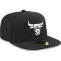 kepure-plokscia-juoda-priglundantis-59fifty-day-a-frame-chicago-bulls-nba-new-era