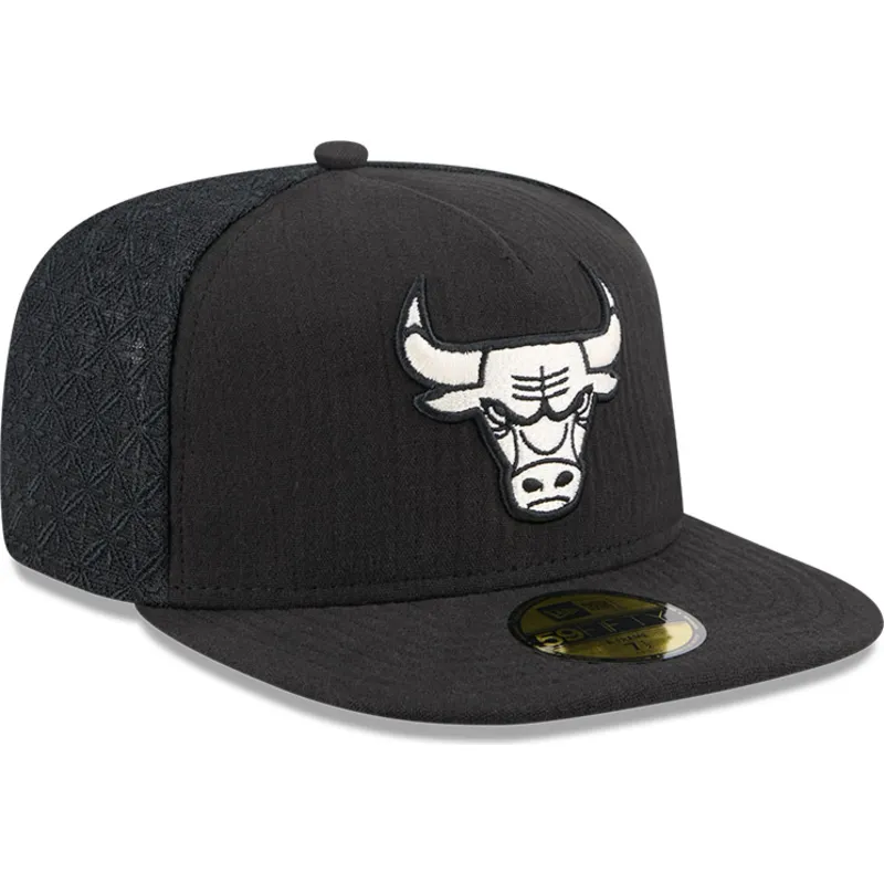 kepure-plokscia-juoda-priglundantis-59fifty-day-a-frame-chicago-bulls-nba-new-era