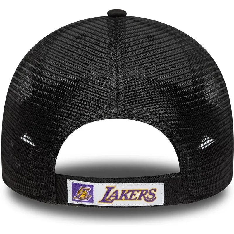 kepure-islenkta-juoda-reguliuojamas-9forty-los-angeles-lakers-nba-new-era
