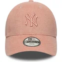 rozowa-regulowana-czapka-z-daszkiem-dla-dzieci-9forty-towelling-new-york-yankees-mlb-od-new-era
