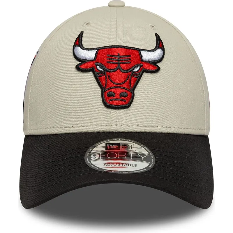 bezowo-czarna-regulowana-czapka-z-zakrzywionym-daszkiem-9forty-contrast-patch-chicago-bulls-nba-new-era