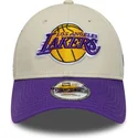 new-era-curved-brim-9forty-contrast-patch-los-angeles-lakers-nba-beige-and-purple-adjustable-cap
