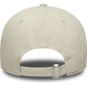 bezowa-zakrzywiona-czapka-regulowana-9twenty-linen-new-york-yankees-mlb-od-new-era