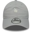 szara-czapka-z-daszkiem-regulowana-9twenty-mini-logo-washed-los-angeles-dodgers-mlb-od-new-era