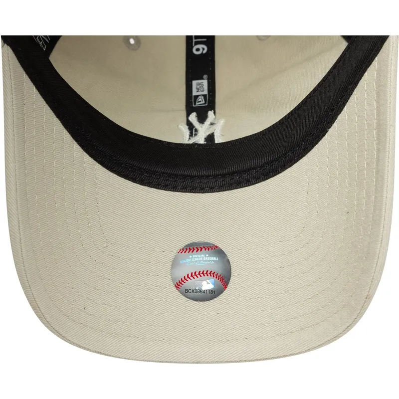 bezowa-czapka-z-zakrzywionym-daszkiem-regulowana-9twenty-mini-logo-washed-new-york-yankees-mlb-od-new-era