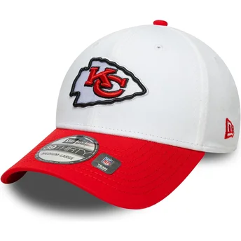 Biała i czerwona zakrzywiona czapka 39THIRTY z regulacją z logo drużyny Kansas City Chiefs NFL od New Era