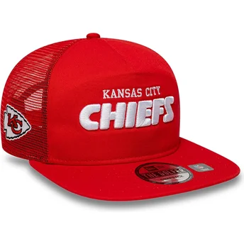 Czerwona płaska czapka trucker Golfer International Series Games 2024 Kansas City Chiefs NFL od New Era