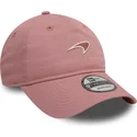 rozowa-czapka-z-zakrzywionym-daszkiem-z-rozowym-logo-9twenty-seasonal-mclaren-racing-formula-1-marki-new-era-regulowana