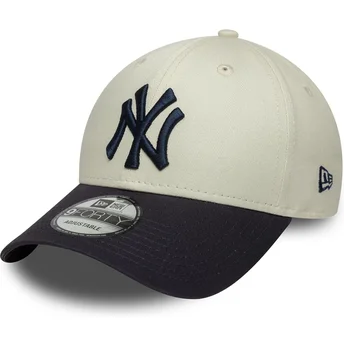 Beżowo-granatowa regulowana czapka z daszkiem 9FORTY Side Script New York Yankees MLB od New Era
