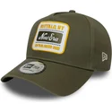 zielona-czapka-snapback-z-zakrzywionym-daszkiem-e-frame-washed-patch-od-new-era