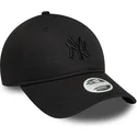 czarna-regulowana-damska-czapka-z-zakrzywionym-daszkiem-z-czarnym-logo-9twenty-bow-back-new-york-yankees-mlb-od-new-era