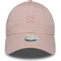 rozowa-regulowana-czapka-z-zakrzywionym-daszkiem-dla-kobiet-z-rozowym-logo-9twenty-mini-washed-new-york-yankees-mlb-od-new-era