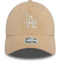 bezowa-zakrzywiona-czapka-damska-9forty-velour-diamante-los-angeles-dodgers-mlb-od-new-era
