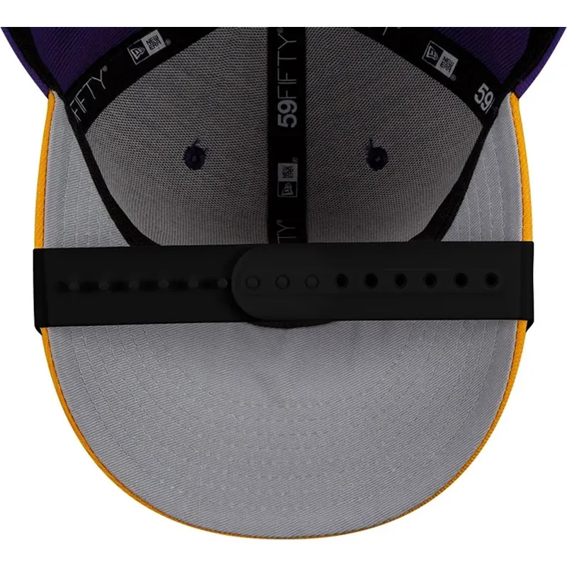 daszek-zakrzywiony-czarny-new-era