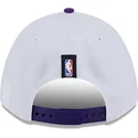 biala-i-fioletowa-zakrzywiona-czapka-snapback-9forty-m-crown-draft-2025-los-angeles-lakers-nba-od-new-era