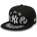 kepure-plokscia-juoda-priglundanti-59fifty-paisley-new-york-yankees-mlb-new-era