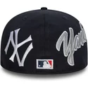 kepure-plokscia-tamsiai-melyna-priglundanti-59fifty-all-over-new-york-yankees-mlb-new-era