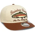 brazowa-zakrzywiona-czapka-z-daszkiem-9fifty-retro-crown-outdoor-fishing-club-od-new-era-regulowana