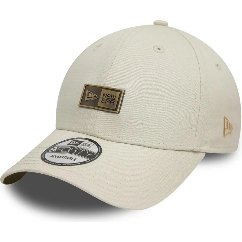 cap-islenkta-beige-adjustable-strap-9forty-new-era
