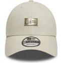 cap-islenkta-beige-adjustable-strap-9forty-new-era