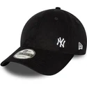 czarna-regulowana-czapka-z-daszkiem-9forty-flawless-cord-new-york-yankees-mlb-new-era