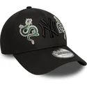 czarna-regulowana-czapka-z-zakrzywionym-daszkiem-z-czarnym-logo-9forty-icon-dragon-new-york-yankees-mlb-new-era