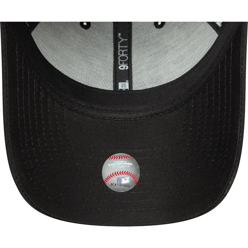 kepure-islenkta-juoda-reguliuojamas-9forty-icon-new-york-yankees-mlb-new-era