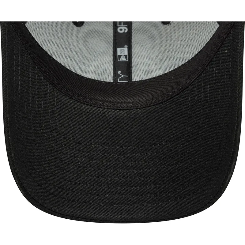 czarna-regulowana-czapka-z-zakrzywionym-daszkiem-9forty-seasonal-vespa-piaggio-new-era