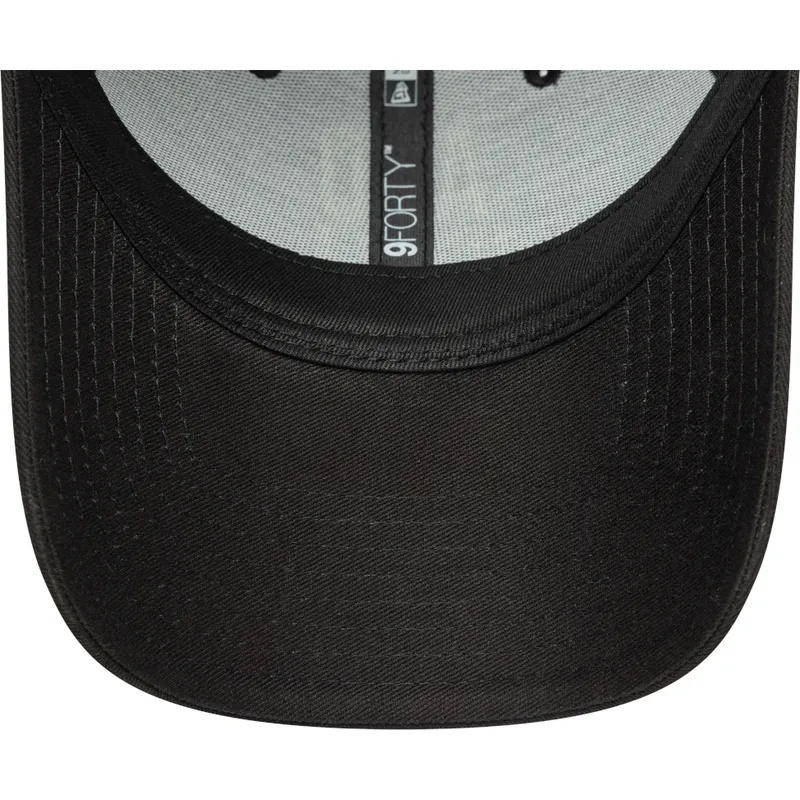 czapka-z-zakrzywionym-daszkiem-czarna-regulowana-9forty-metallic-champ-ufc-ultimate-fighting-championship-and-still-new-era