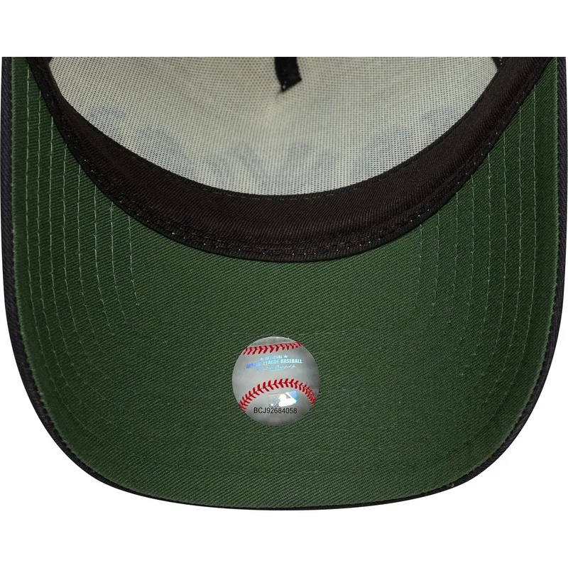 czapka-z-daszkiem-bezowa-i-granatowa-snapback-a-frame-paisley-new-york-yankees-mlb-new-era