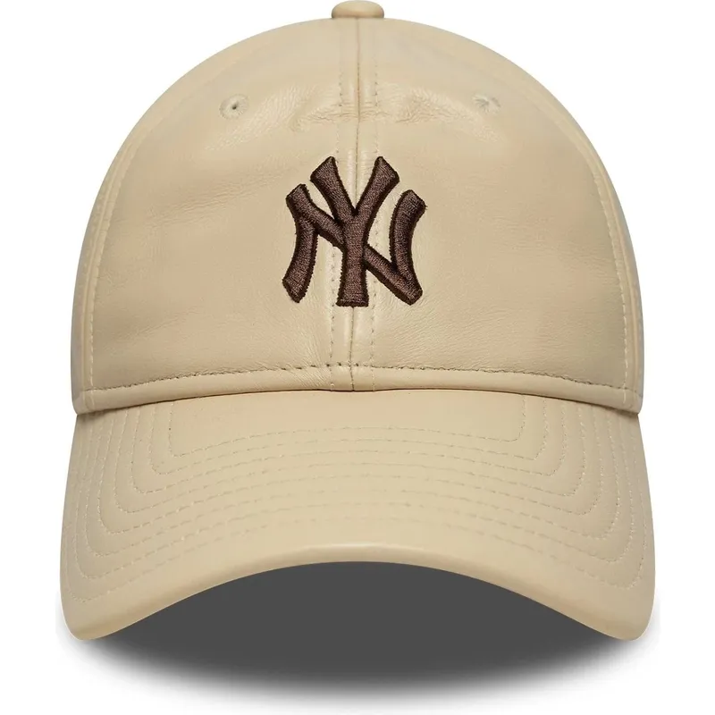 cap-islenkta-beige-adjustable-strap-marron-9twenty-leather-new-york-yankees-mlb-new-era