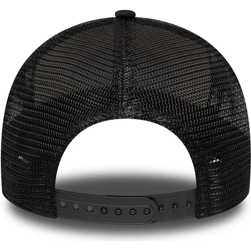 czapka-trucker-bezowa-i-czarna-a-frame-foam-oval-patch-new-era