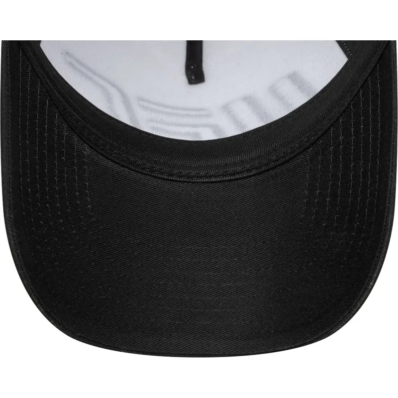 biala-i-czarna-zakrzywiona-czapka-a-frame-core-ufc-ultimate-fighting-championship-new-era