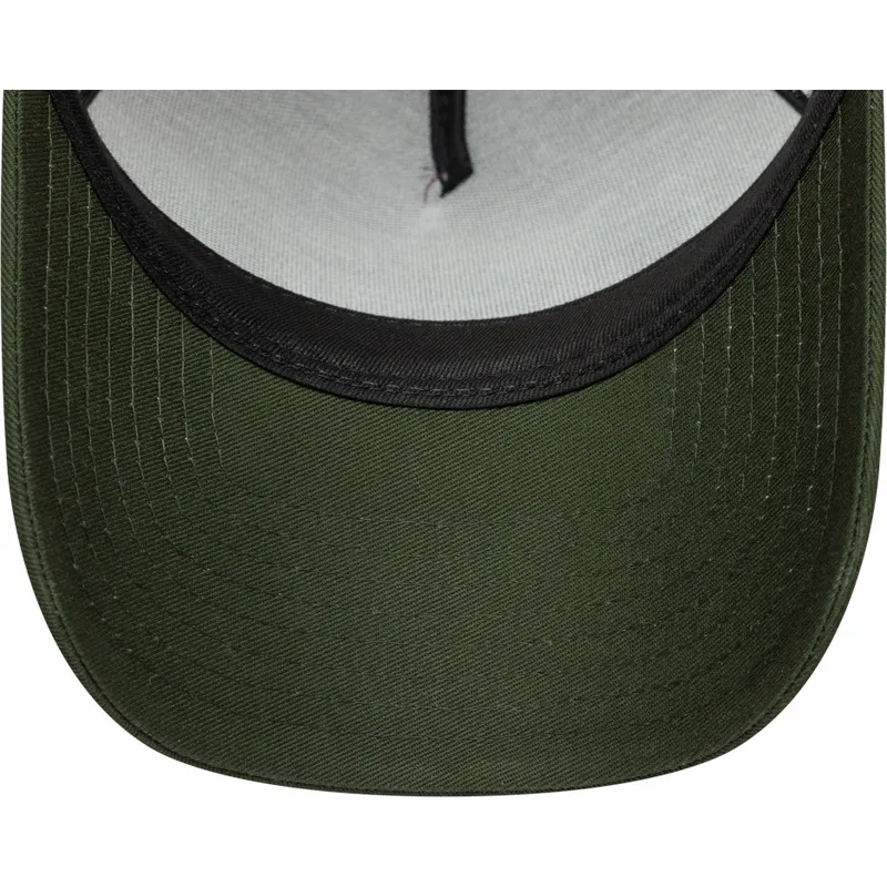czapka-trucker-brazowo-zielona-a-frame-animal-patch-z-bawolem-new-era