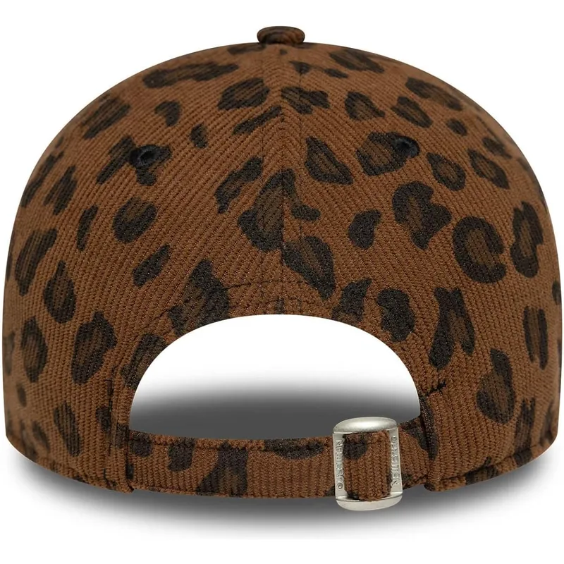 kepure-islenkta-leopardinis-reguliuojamas-9forty-leopard-cord-new-york-yankees-mlb-new-era