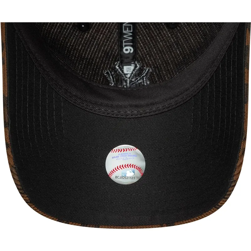 kepure-islenkta-leopardinis-reguliuojamas-9forty-leopard-cord-new-york-yankees-mlb-new-era