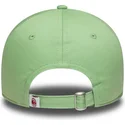 czapka-z-zakrzywionym-daszkiem-w-jasnym-zielonym-kolorze-regulowana-dla-kobiet-9twenty-bear-ac-milan-serie-a-od-new-era