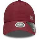 czapka-z-zakrzywionym-daszkiem-w-kolorze-bordowym-regulowana-z-otwartym-tylem-flawless-new-york-yankees-mlb-od-new-era-dla-kobie