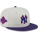 gorra-plana-beige-y-violeta-ajustada-59fifty-clr-dvlp-de-new-york-yankees-mlb-de-new-era